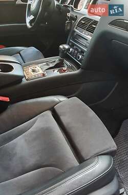 Внедорожник / Кроссовер Audi Q7 2013 в 
