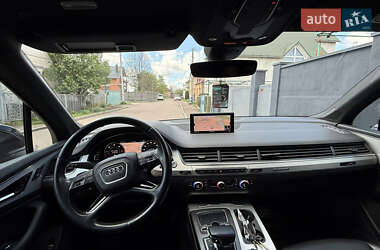 Внедорожник / Кроссовер Audi Q7 2018 в 
