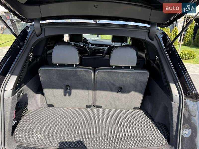Внедорожник / Кроссовер Audi Q7 2018 в Мукачево