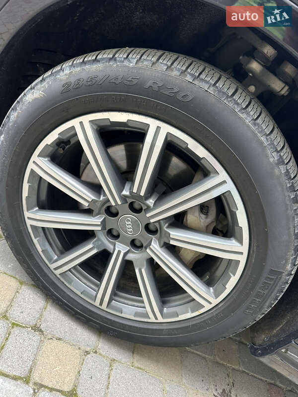 Внедорожник / Кроссовер Audi Q7 2017 в Тернополе