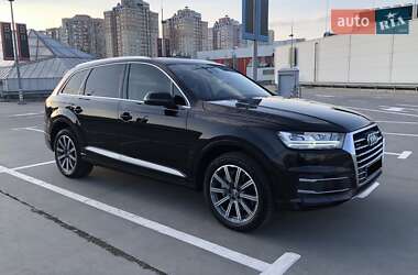Внедорожник / Кроссовер Audi Q7 2019 в 