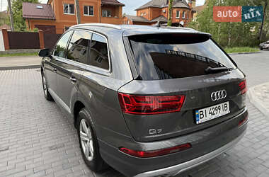 Внедорожник / Кроссовер Audi Q7 2018 в 