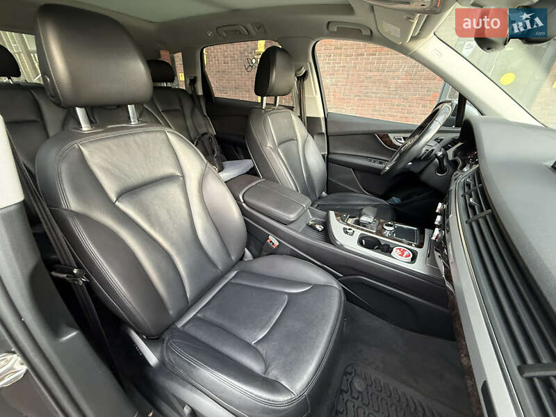 Позашляховик / Кросовер Audi Q7 2018 в Києві