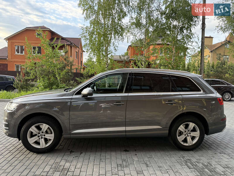 Позашляховик / Кросовер Audi Q7 2018 в Києві