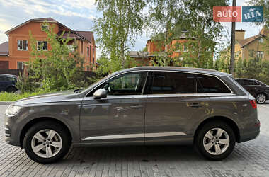 Внедорожник / Кроссовер Audi Q7 2018 в 