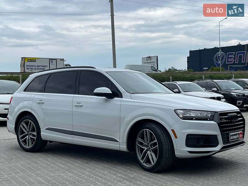 Внедорожник / Кроссовер Audi Q7 2017 в Львове