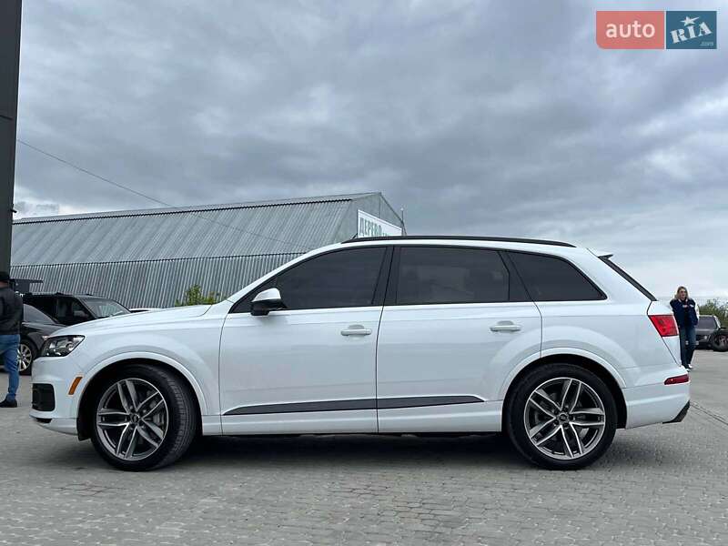 Внедорожник / Кроссовер Audi Q7 2017 в Львове