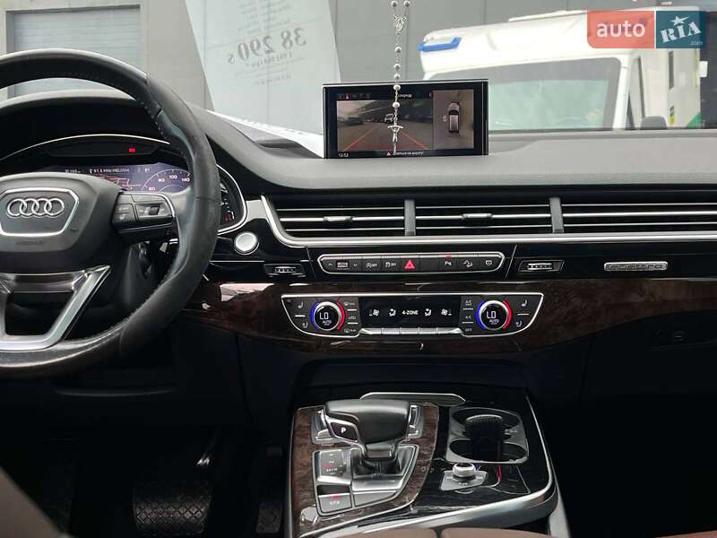Внедорожник / Кроссовер Audi Q7 2017 в Львове