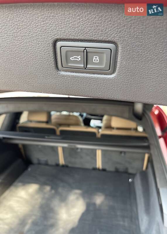 Внедорожник / Кроссовер Audi Q7 2020 в Киеве