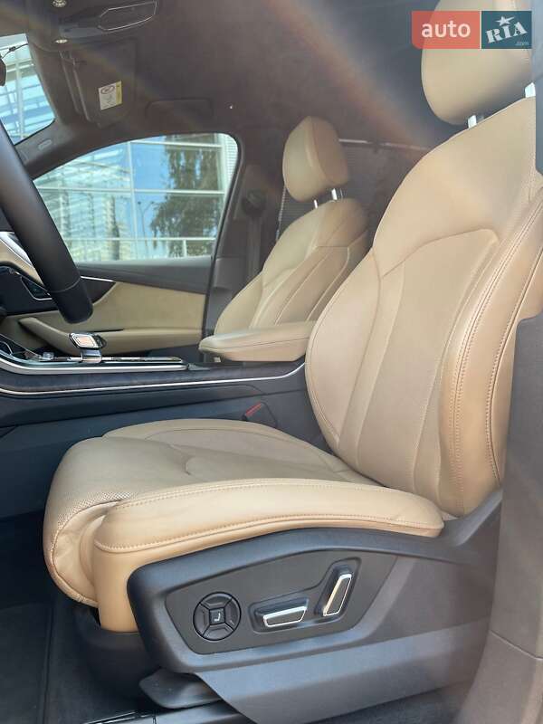 Внедорожник / Кроссовер Audi Q7 2020 в Киеве