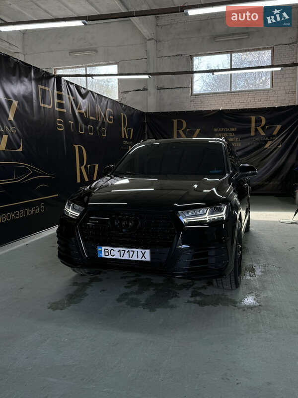 Audi Q7 2016