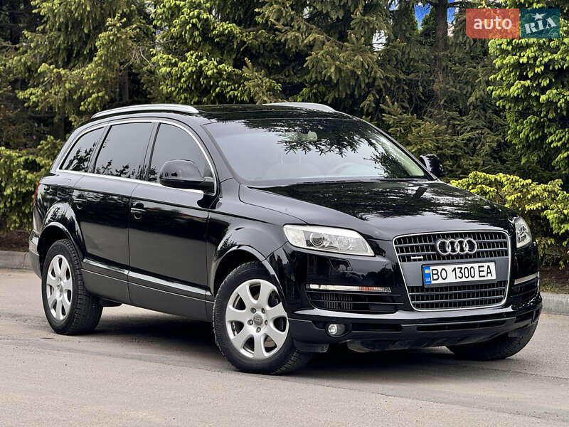 Внедорожник / Кроссовер Audi Q7 2007 в 