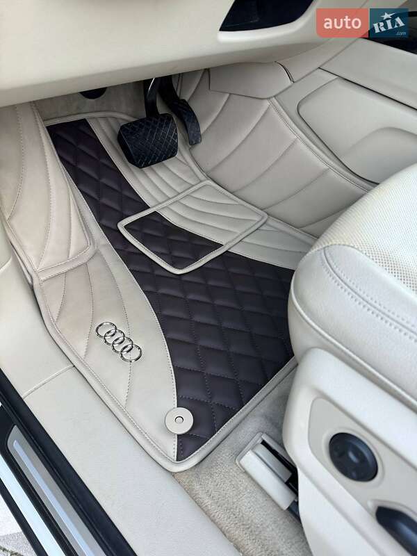 Позашляховик / Кросовер Audi Q7 2017 в Тернополі