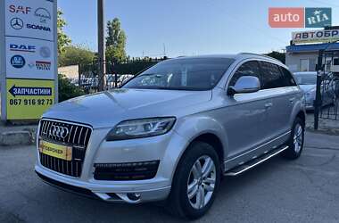 Позашляховик / Кросовер Audi Q7 2007 в 