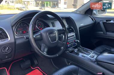 Позашляховик / Кросовер Audi Q7 2007 в 