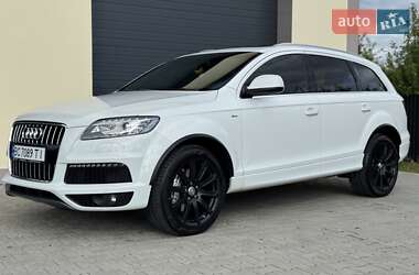 Внедорожник / Кроссовер Audi Q7 2012 в 