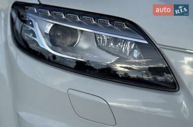 Внедорожник / Кроссовер Audi Q7 2012 в 
