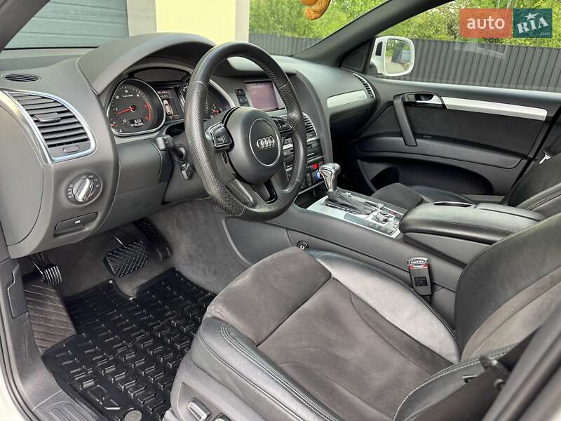 Внедорожник / Кроссовер Audi Q7 2012 в Стрые