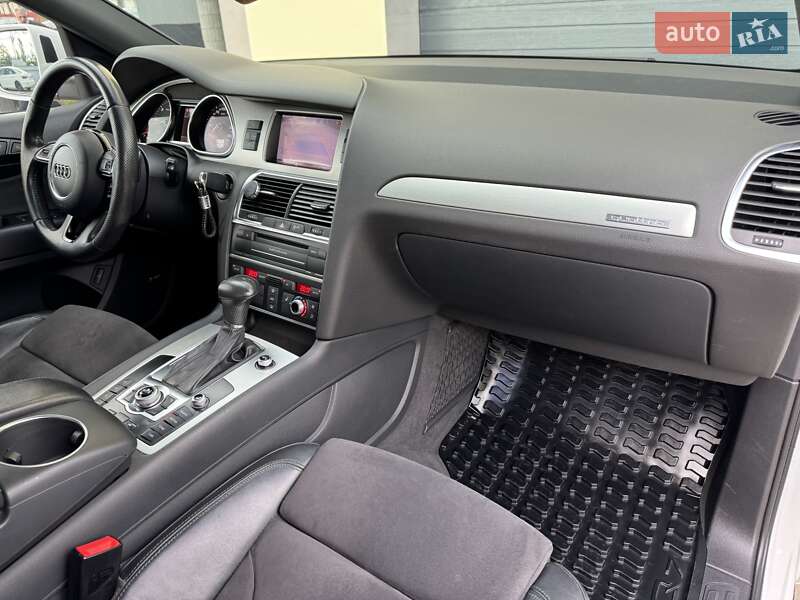 Внедорожник / Кроссовер Audi Q7 2012 в Стрые