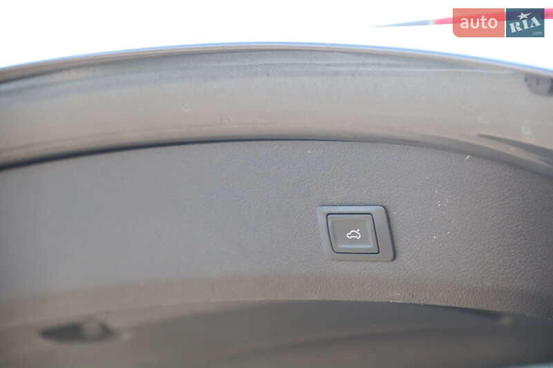 Внедорожник / Кроссовер Audi Q7 2014 в Киеве