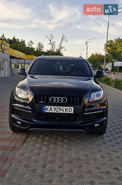 Позашляховик / Кросовер Audi Q7 2015 в Броварах