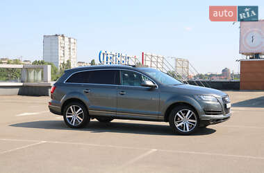 Позашляховик / Кросовер Audi Q7 2014 в 