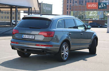 Позашляховик / Кросовер Audi Q7 2014 в 