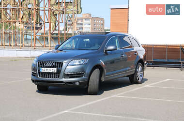 Позашляховик / Кросовер Audi Q7 2014 в 