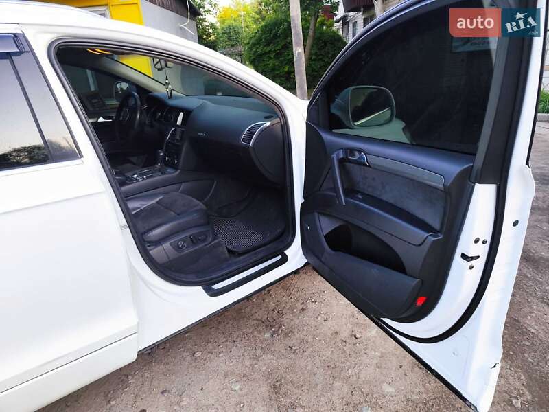 Внедорожник / Кроссовер Audi Q7 2006 в Пятихатках фото 14 Внедорожник / Кроссовер Audi Q7 2006 в Пятихатках