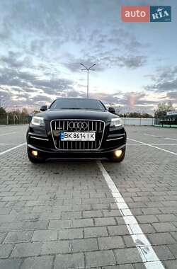 Позашляховик / Кросовер Audi Q7 2010 в Дубні