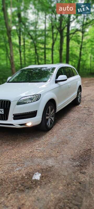 Позашляховик / Кросовер Audi Q7 2011 в Львові