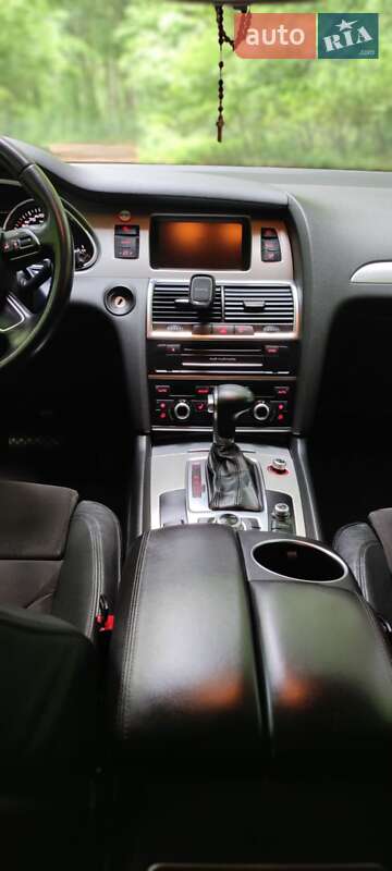 Позашляховик / Кросовер Audi Q7 2011 в Львові