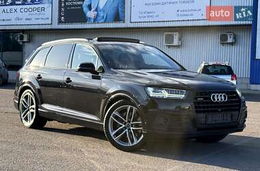 Внедорожник / Кроссовер Audi Q7 2019 в 