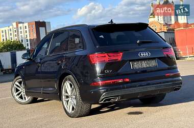 Внедорожник / Кроссовер Audi Q7 2019 в 