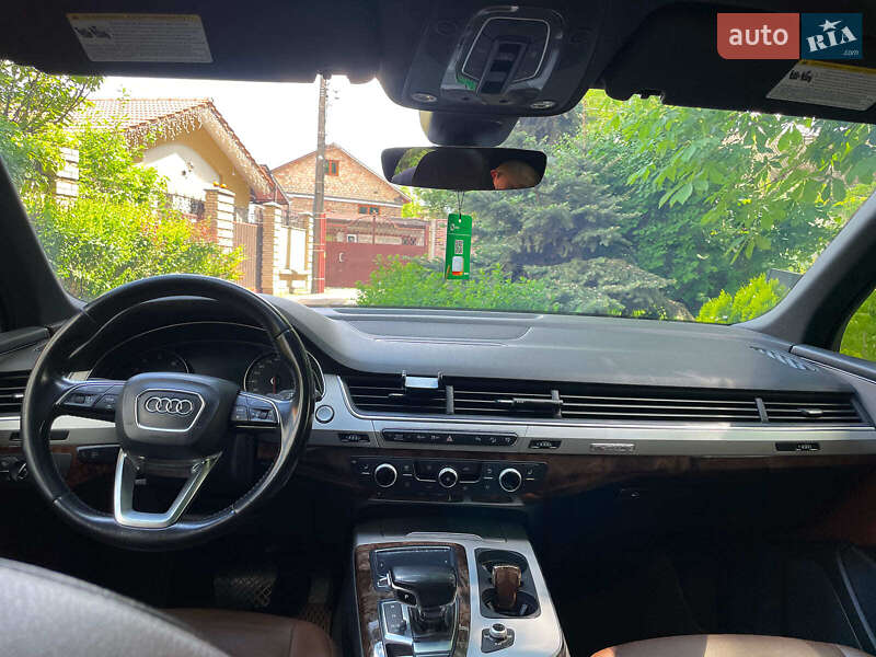 Позашляховик / Кросовер Audi Q7 2017 в Києві