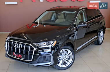 Внедорожник / Кроссовер Audi Q7 2020 в 