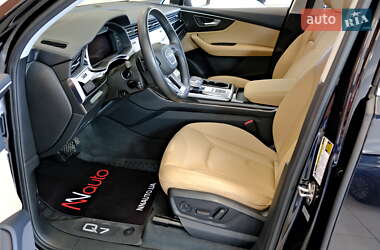 Внедорожник / Кроссовер Audi Q7 2020 в 