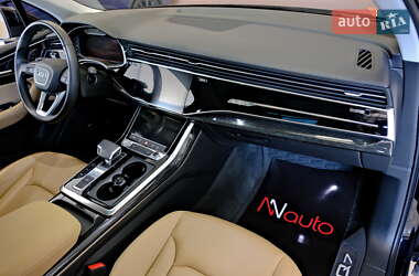 Внедорожник / Кроссовер Audi Q7 2020 в 