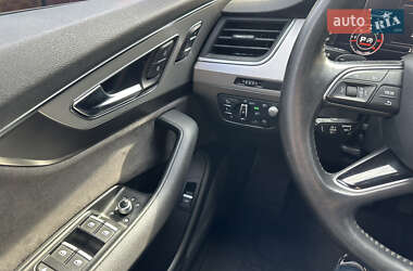 Внедорожник / Кроссовер Audi Q7 2016 в 