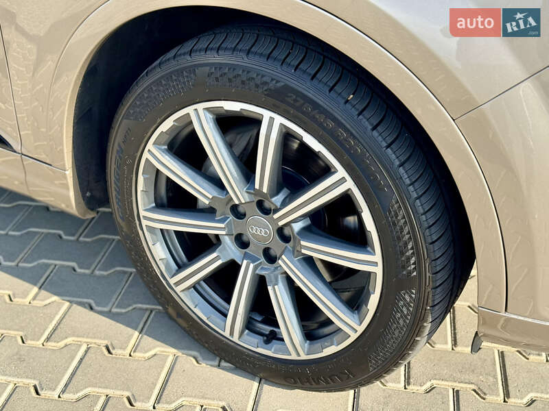 Внедорожник / Кроссовер Audi Q7 2018 в Николаеве