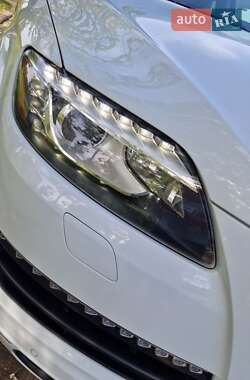 Позашляховик / Кросовер Audi Q7 2014 в 