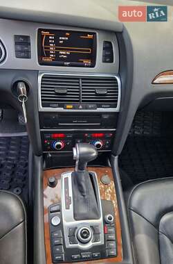 Позашляховик / Кросовер Audi Q7 2014 в 