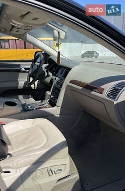 Внедорожник / Кроссовер Audi Q7 2010 в 