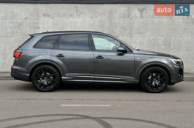 Внедорожник / Кроссовер Audi Q7 2025 в 