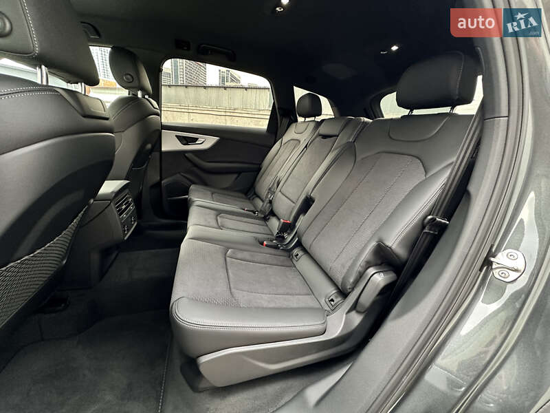 Внедорожник / Кроссовер Audi Q7 2025 в Киеве фото 35 Внедорожник / Кроссовер Audi Q7 2025 в Киеве