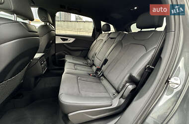 Внедорожник / Кроссовер Audi Q7 2025 в 