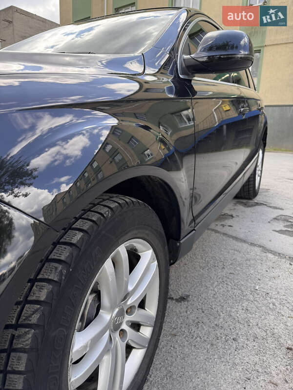 Позашляховик / Кросовер Audi Q7 2006 в Шепетівці
