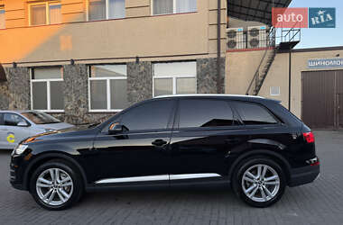 Внедорожник / Кроссовер Audi Q7 2015 в 