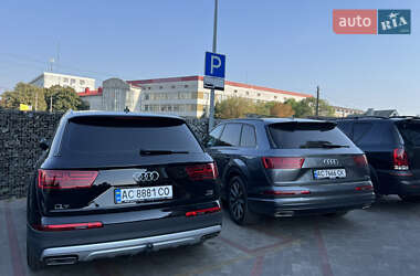 Внедорожник / Кроссовер Audi Q7 2015 в 