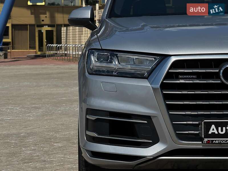Внедорожник / Кроссовер Audi Q7 2019 в Харькове
